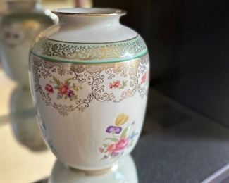 Large Eschenbach Bavarian Base with Floral Decals , gold trim 