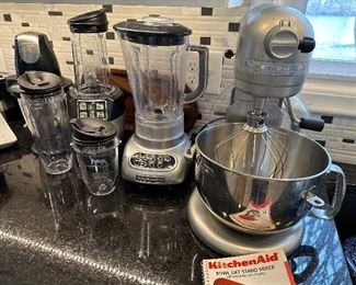 Professional Grade Kitchen Aid Mixer 