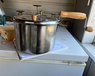 popcorn popper