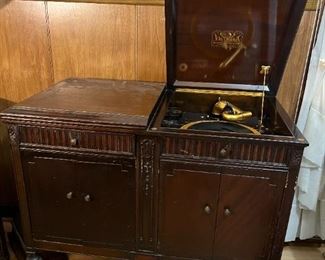 victrola cabinet