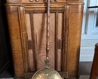 silvertone console radio