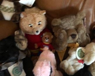 Teddy ruxpin like new we may have boxes for all the bears you will need to do some digging! 