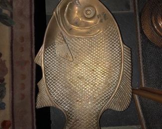 Brass fish plate 