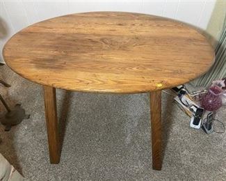 Lot 26   1 Bid(s)
Vintage Wormy Chestnut Table