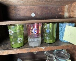 Lot 74   2 Bid(s)
Victorian Hand Painted Tumblers and Fern and Daisy Tumbler