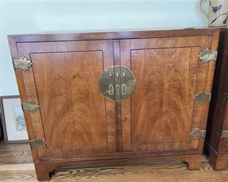 Lot 151   3 Bid(s)
Exceptional Asian Wooden/Brass double-door Buffet 38"x32"x18"