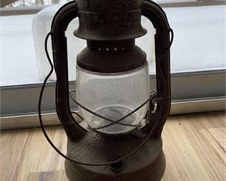 Lot 204   3 Bid(s)
Vintage Dietz No. 2 Lantern
