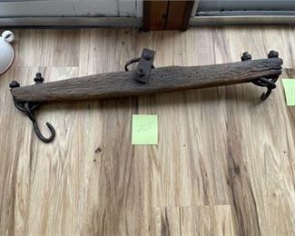 Lot 205   6 Bid(s)
Vintage carry/weight bucket