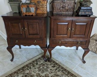 Nightstands / side tables