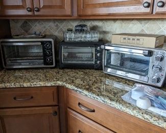 Toaster / countertop ovens