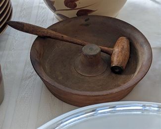 Nutcracking wooden bowl and hammer