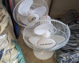 Oscillating table fans