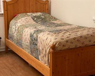 Twin Oak bed 