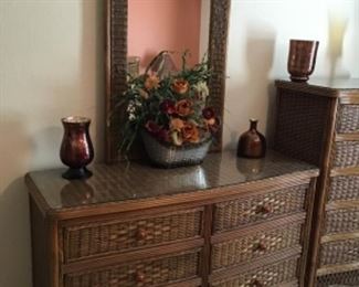 6 Drawer Dresser & Mirror