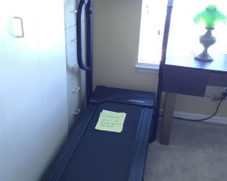 Weslo Cadence 920 Treadmill - works great