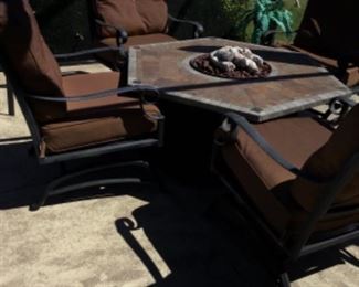 Octagonal Firepit (Gas) with 4 chairs, Sunbrella Cushions