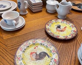Plates w/roosters