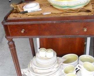 SMALL TABLE MISC. DISHES