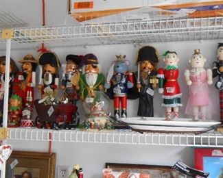 LARGE COLECTION OF VINTAGE NUTCRACKERS