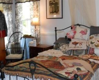 IRON BED SEVERAL ROOSTER ITEMS