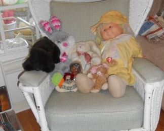 WICKER WINGBACK ROCKER