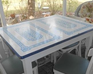 BLUE AND WHITE ENAMEL TOP TABLE WITH 4 CHAIRS