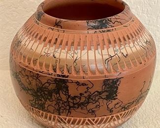 Navajo Dewayne Eskeets Horse Hair Pot