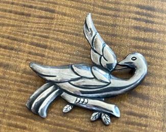 Vintage Sterling Silver Taxco Mexico Bird Pin - Total Weight 8.4 Grams 