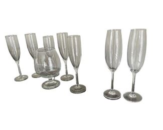 Champagne glasses/brandy snifter