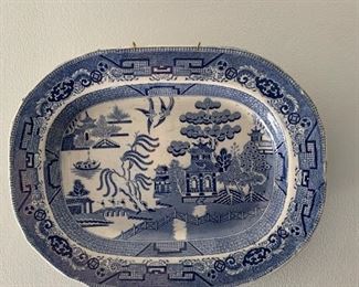 Willow pattern platter