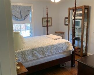 Queen 4 poster rice bed