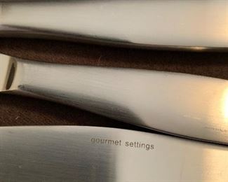 Gourmet settings flatware