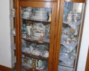 OAK CURVED CHINA CABINET