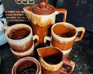 Coffee pot & pitcher with matching cups