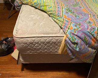 Box springs & mattress