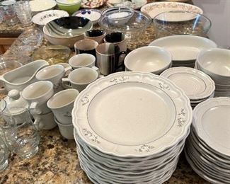 Vintage Pfaltzgraff China "Poetry" Blue Roses Set of 60