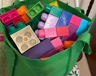 Building large Lego blocks 