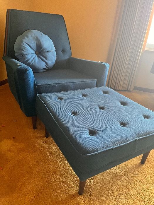 Pair of matching Mid century chairs plus the ottoman! 