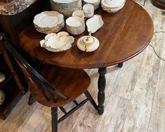 Drop Leaf Table