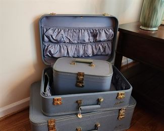 Starline Luggage 3 pc set