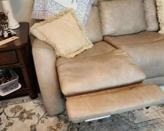 Bernhardt Electric Reclining Sofa ( Left Recliner