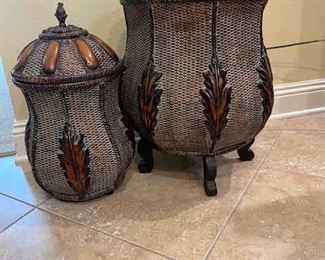 Large lidded baskets