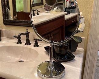 Magnifying Mirror
