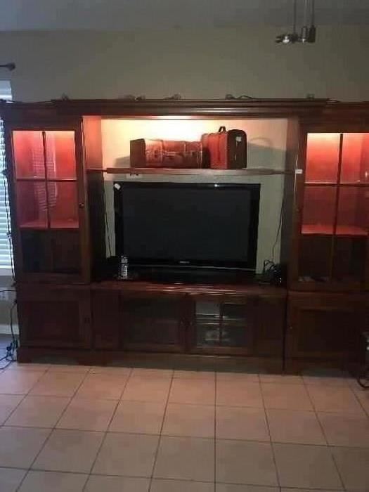 5 piece Entertainment Center ----See details 