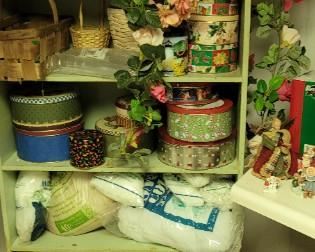 Christmas tins, baskets and coolers?