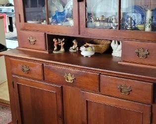 Hutch and all of the goodies!