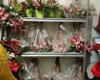 Pre-made "elf" holiday centerpieces, multiple available