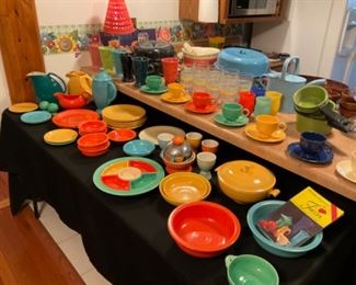 VERY COLORFUL TABLE OF FIESTA WARE. 