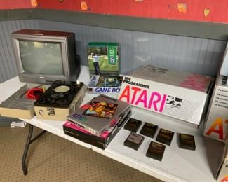 VINTAGE ATARI SET