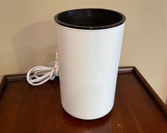 Electric up light,  was $7, NOW $5